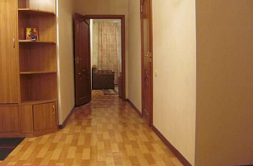 Квартиры - Леонид - 2-комнатная на г. камала, 51 - Прихожая